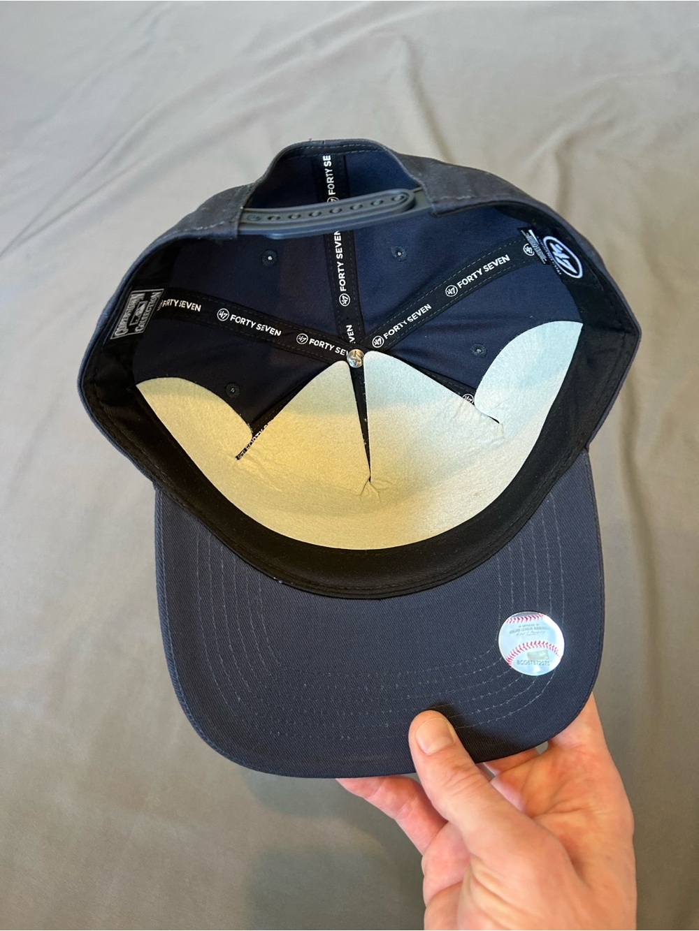 47 / New York Yankees SnapBack (BRAND NEW / NEVER WORN) - Picture 14 of 16